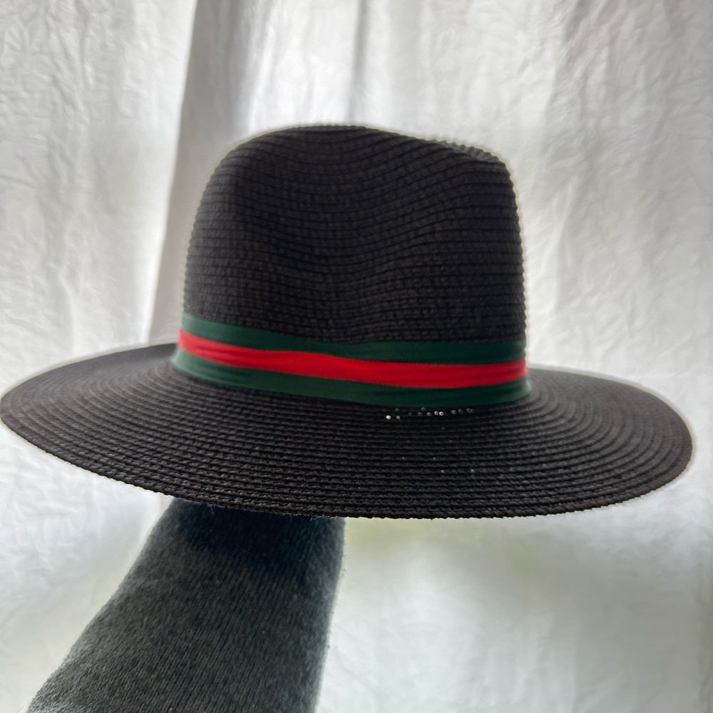 Designer Copy - Black Straw Fedora with Green and Red Bee Band - Picture 4 of 6